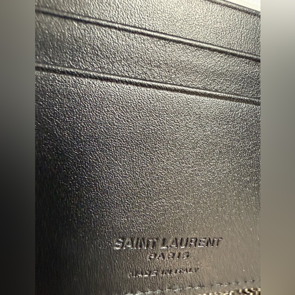 Saint Laurent Glossy Black Patent Logo Bifold Wallet - Picture 5 of 11